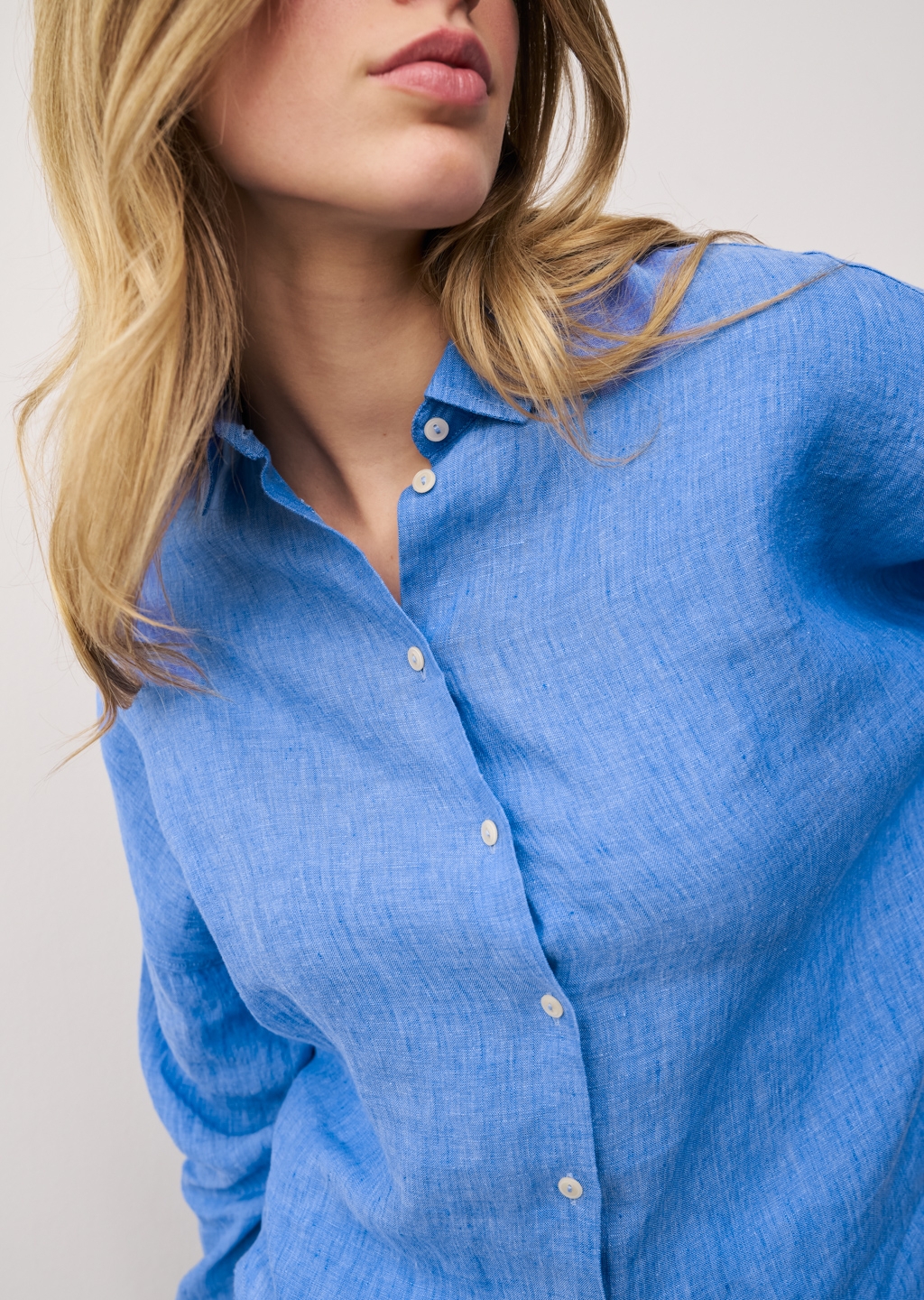 0039 ITALY Leinenbluse Lucy 210600 blau