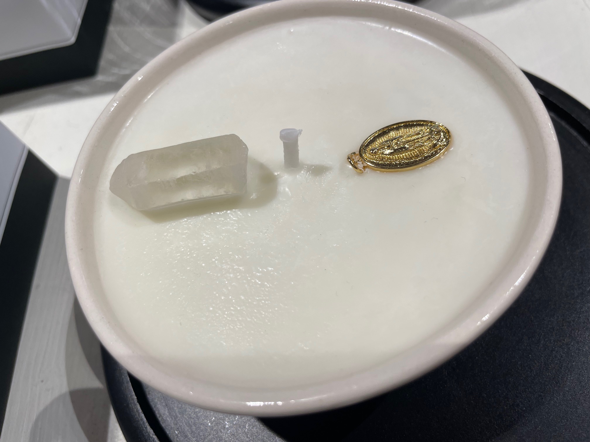 LOVE AND STONES Mini White Ceramic Crystal Candle Spirit Pendant