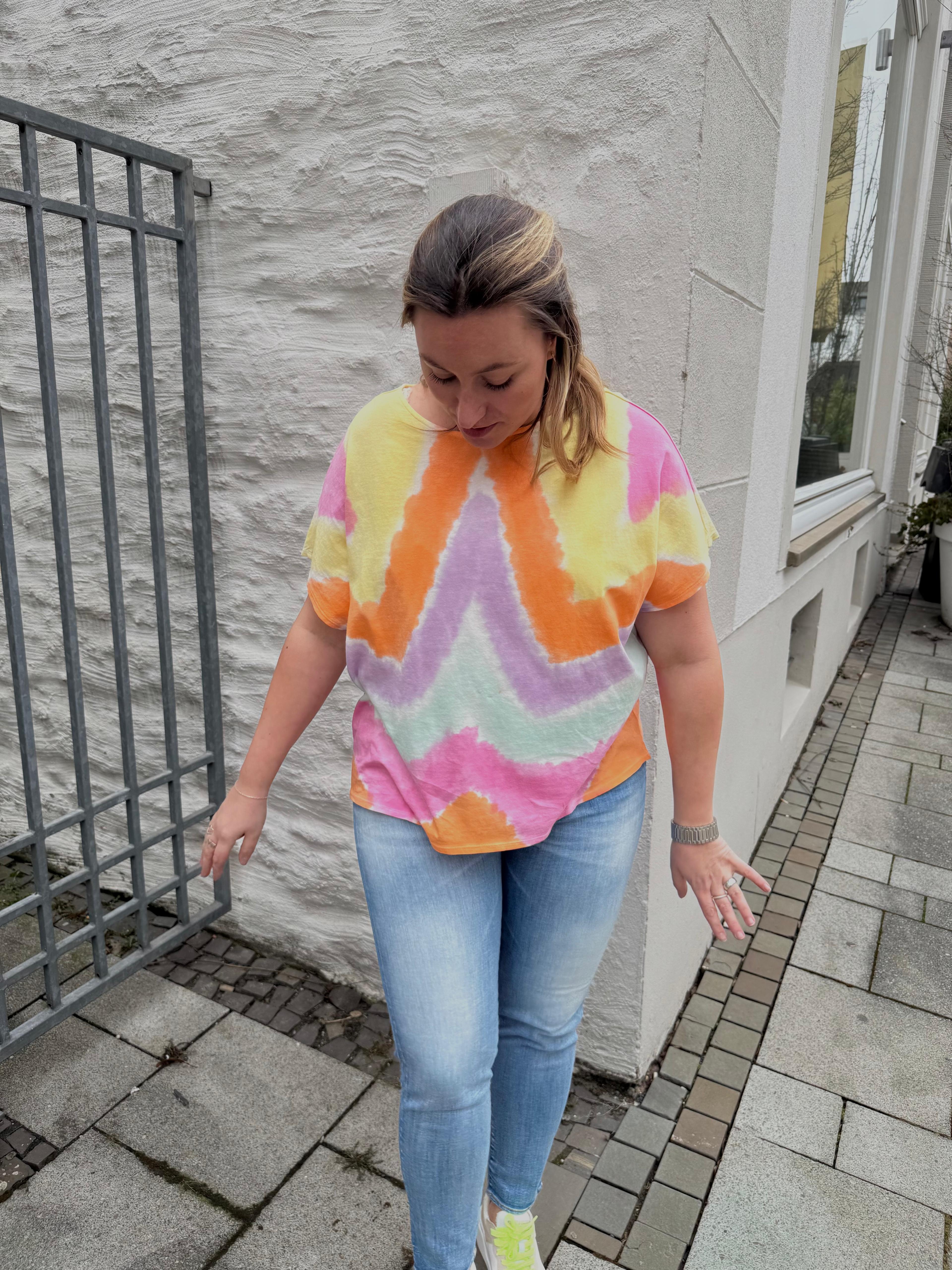 LOVE JOY VICTORY T-Shirt Rundhals-Ausschnitt Yara 117-131T