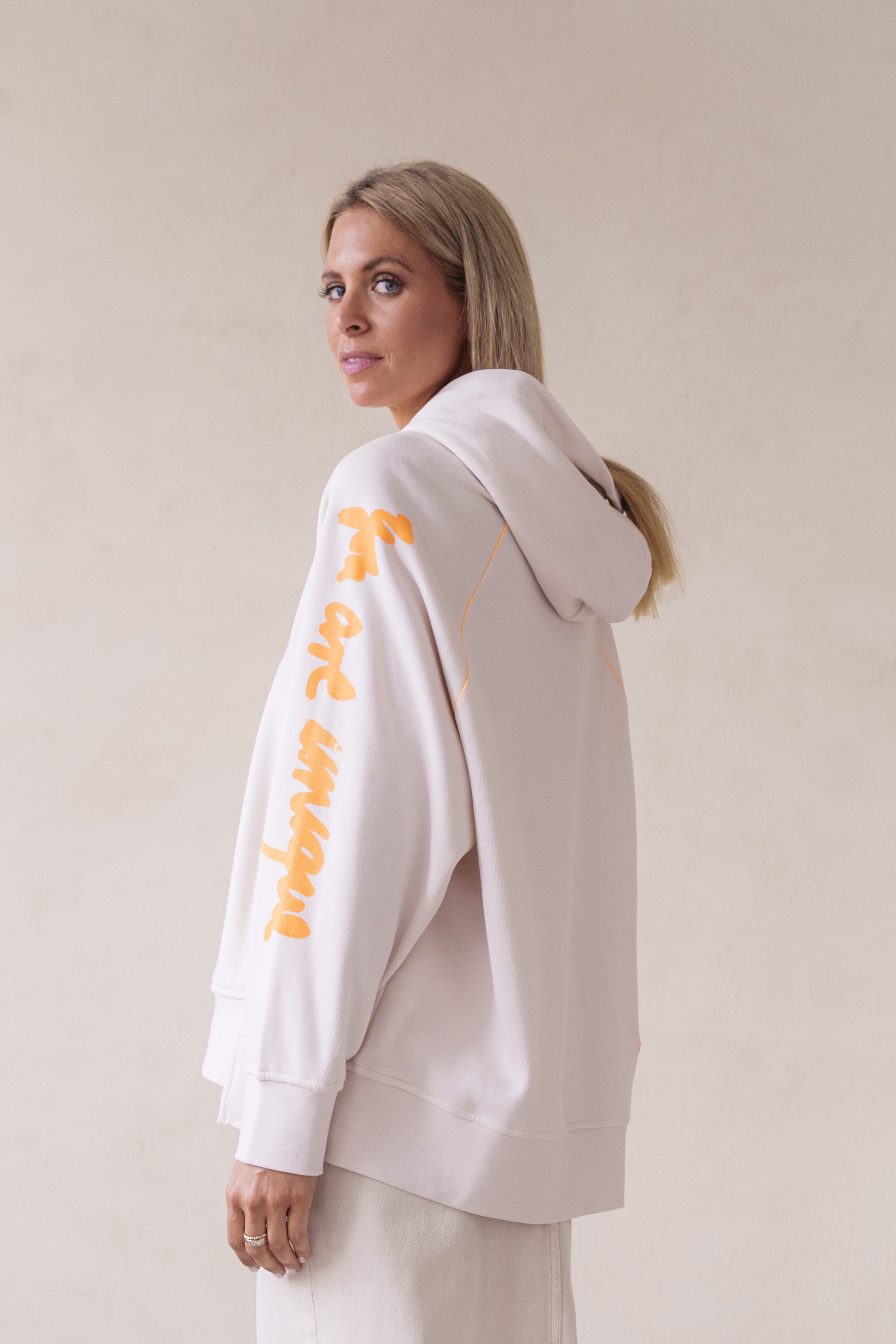YIPPIE HIPPIE Hoodie S50-506