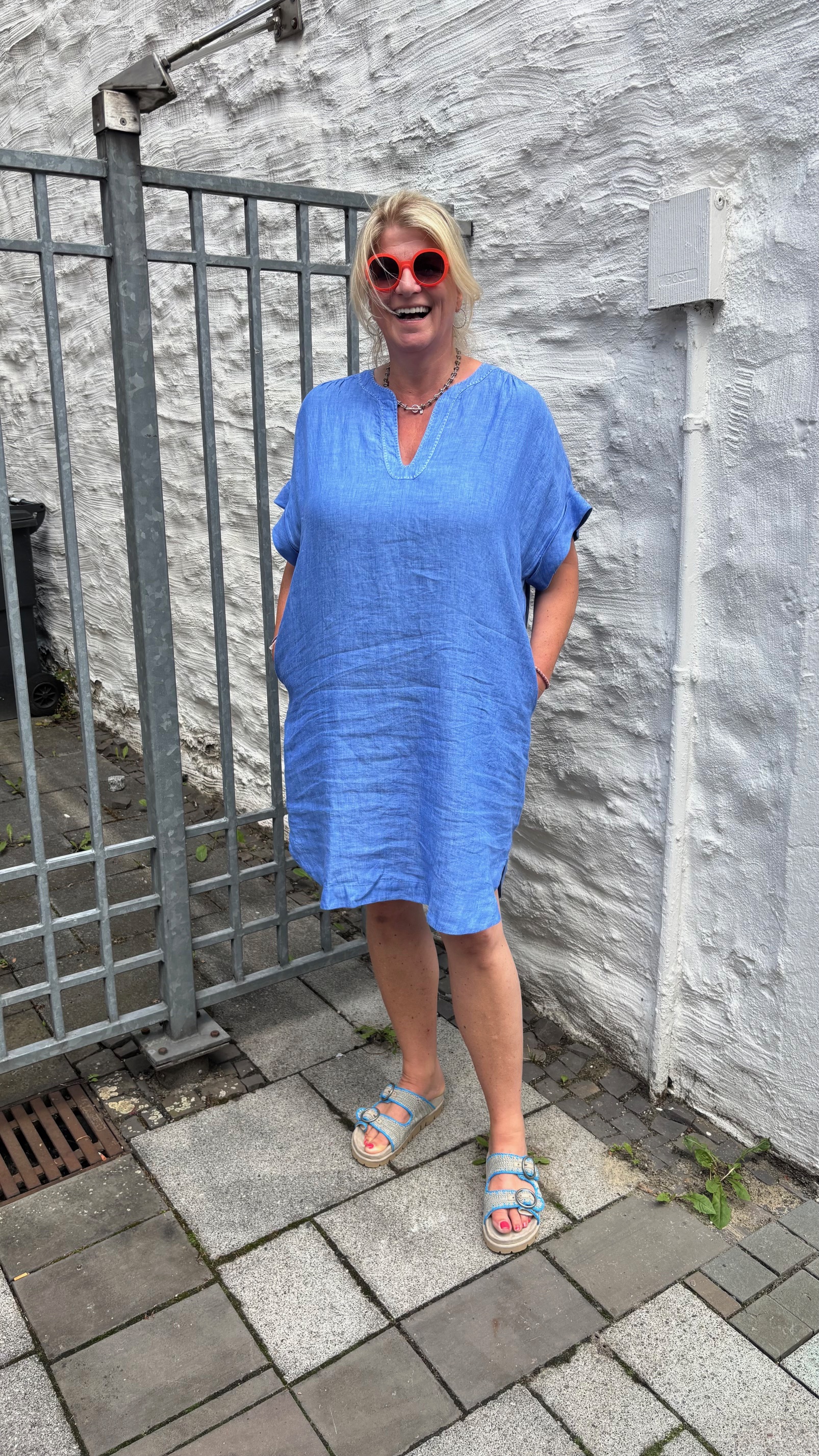 0039 ITALY Leinenkleid Noralie 210601 blau