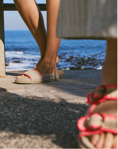 Laidback London Sunnie Sandal Neon Pink
