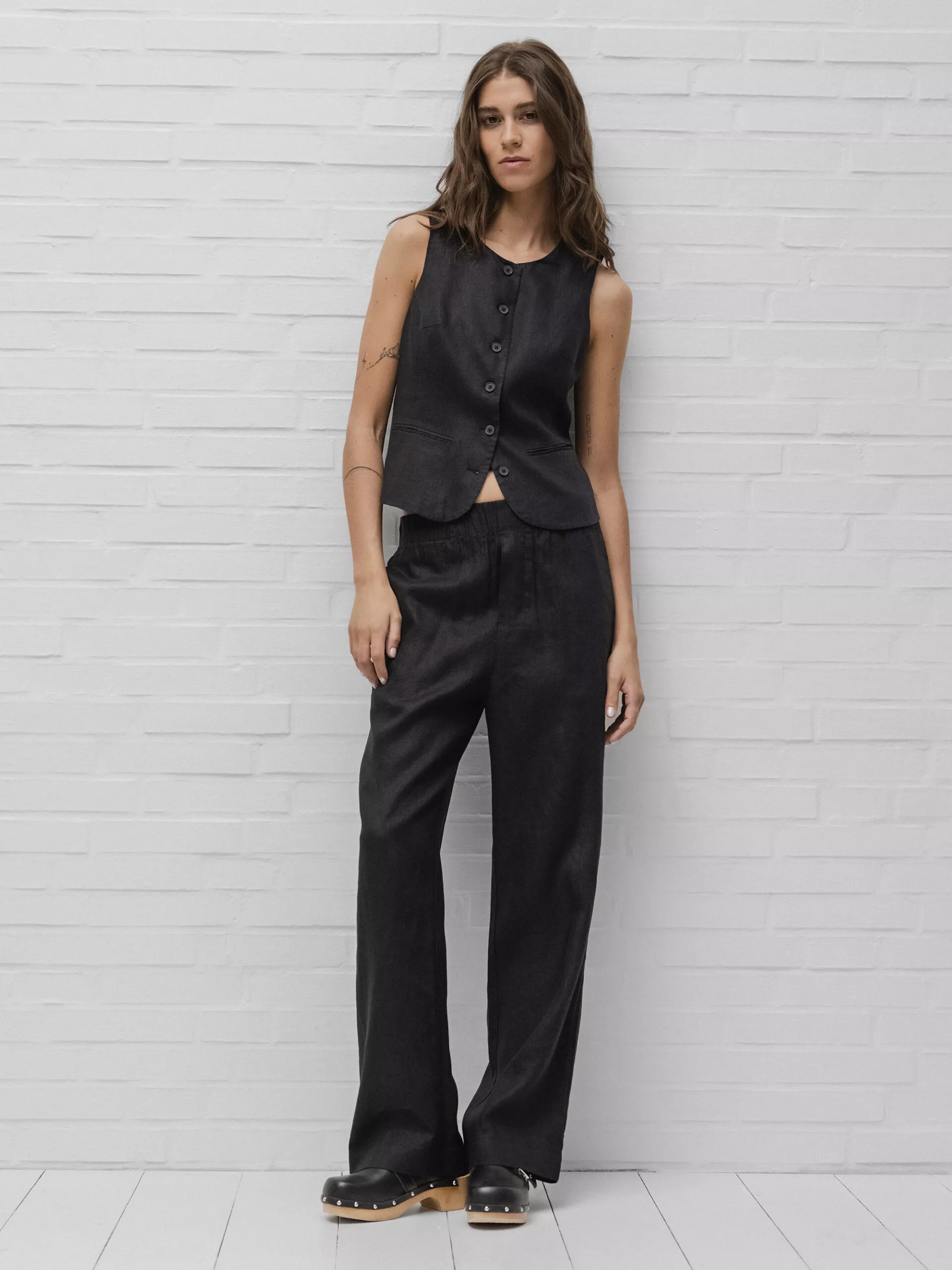 JCSOPHIE Leinenweste Geneva vest G8113 schwarz  