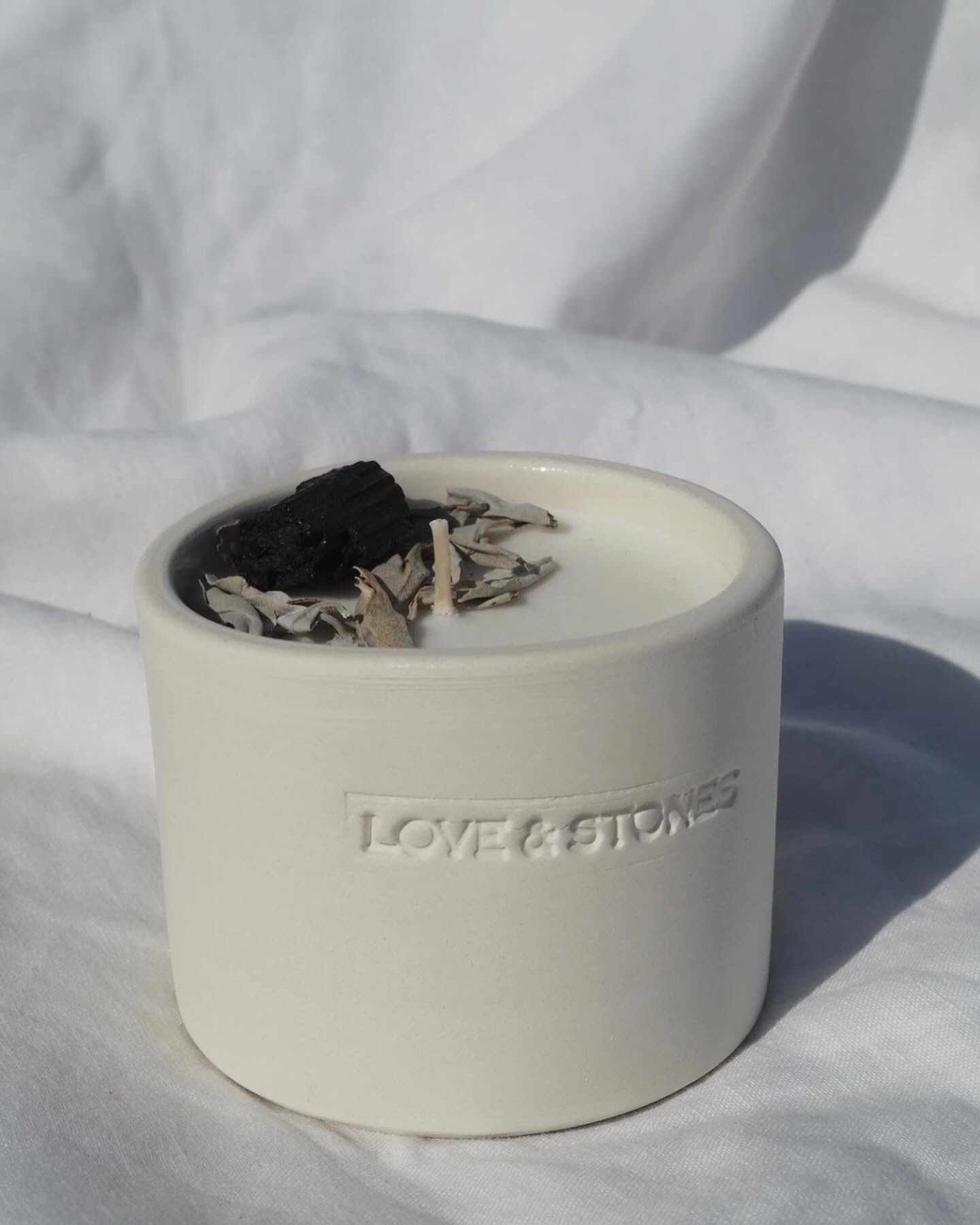 LOVE AND STONES Tiny Crystal Infused Candle Let go