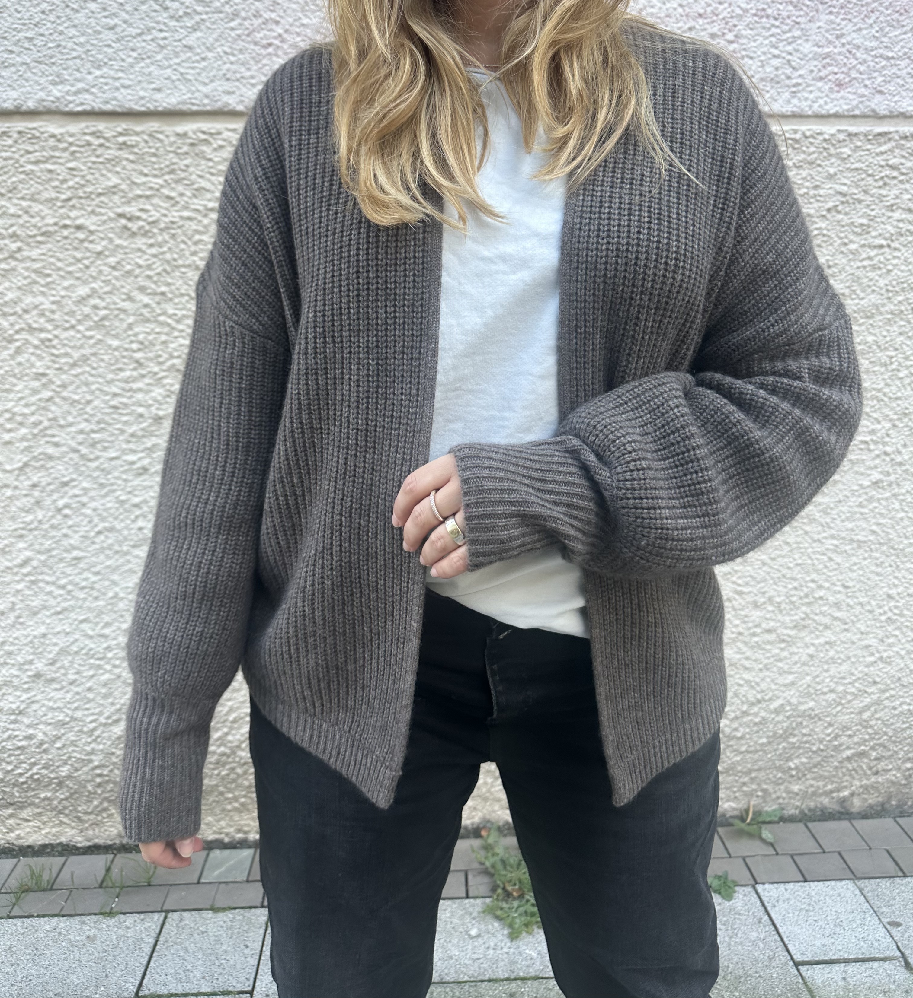 FLONA Cardigan 24120  grizzly