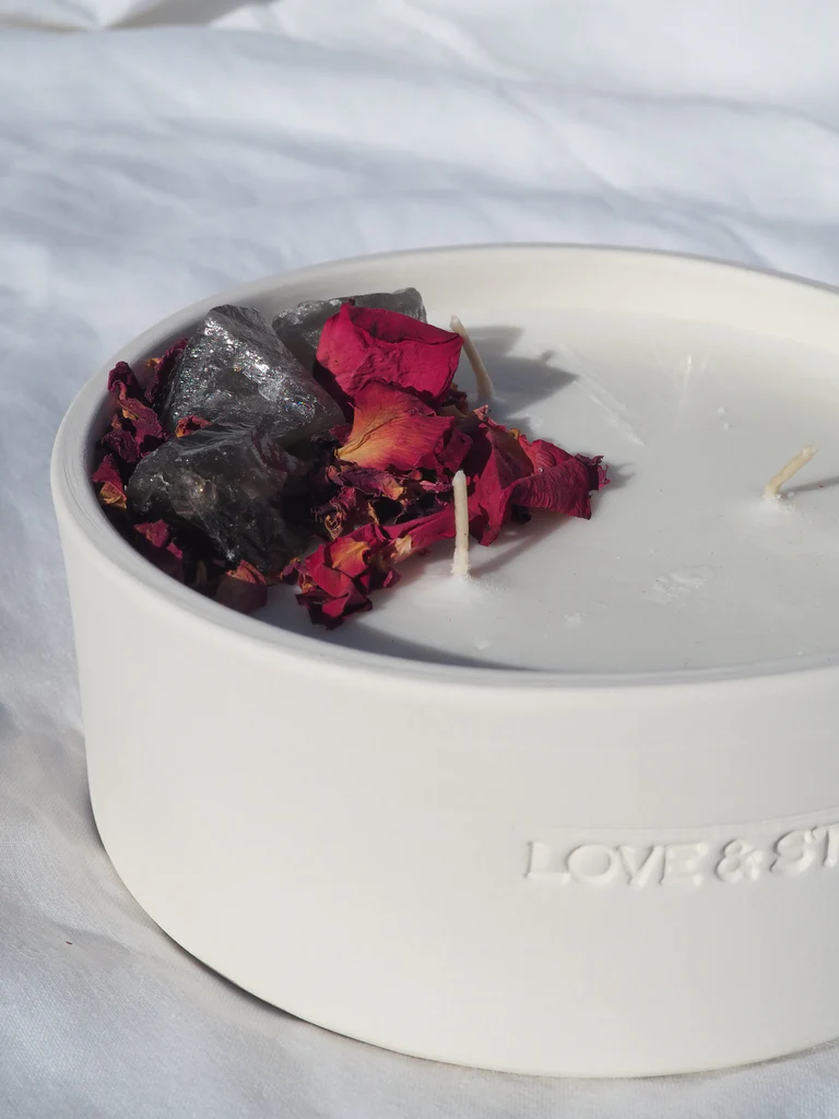 LOVE AND STONES Large Crystal Infused Candle Balance