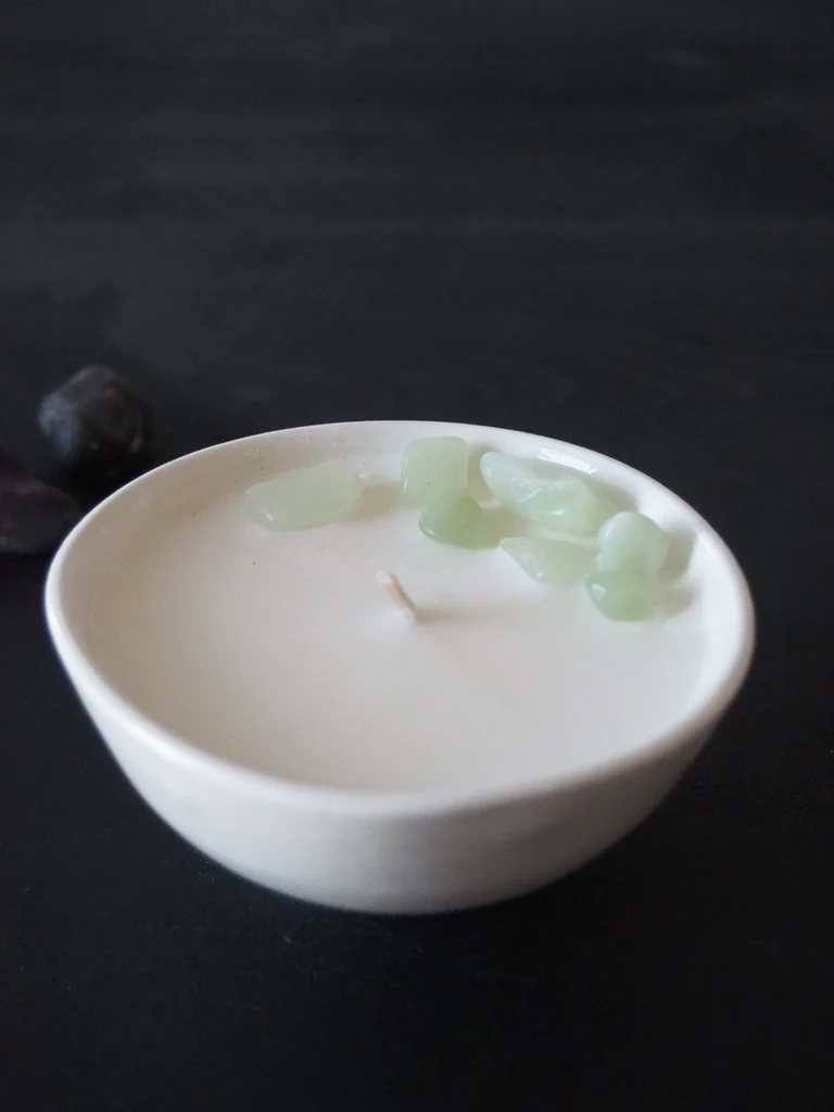 LOVE AND STONES Mini White Ceramic Crystal Candle Soul Jade